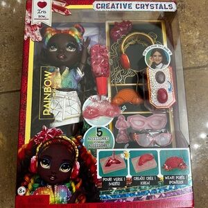 Rainbow High Creative Crystals Doll Set
